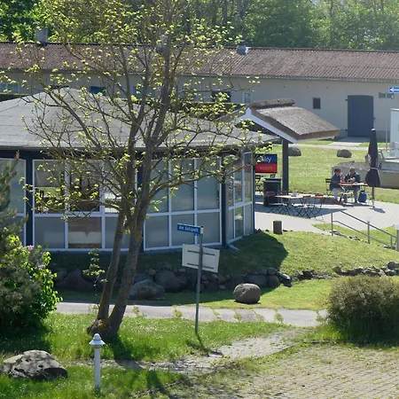 Am Gutspark Drankse Sonnendistel Apartament